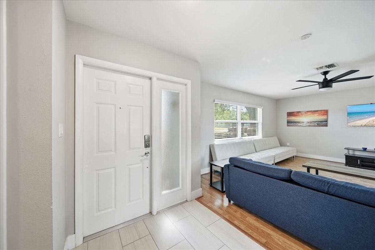 Single Family Residence at 5883 WHISTLEWOOD CIR, SARASOTA, photo 5 of 42