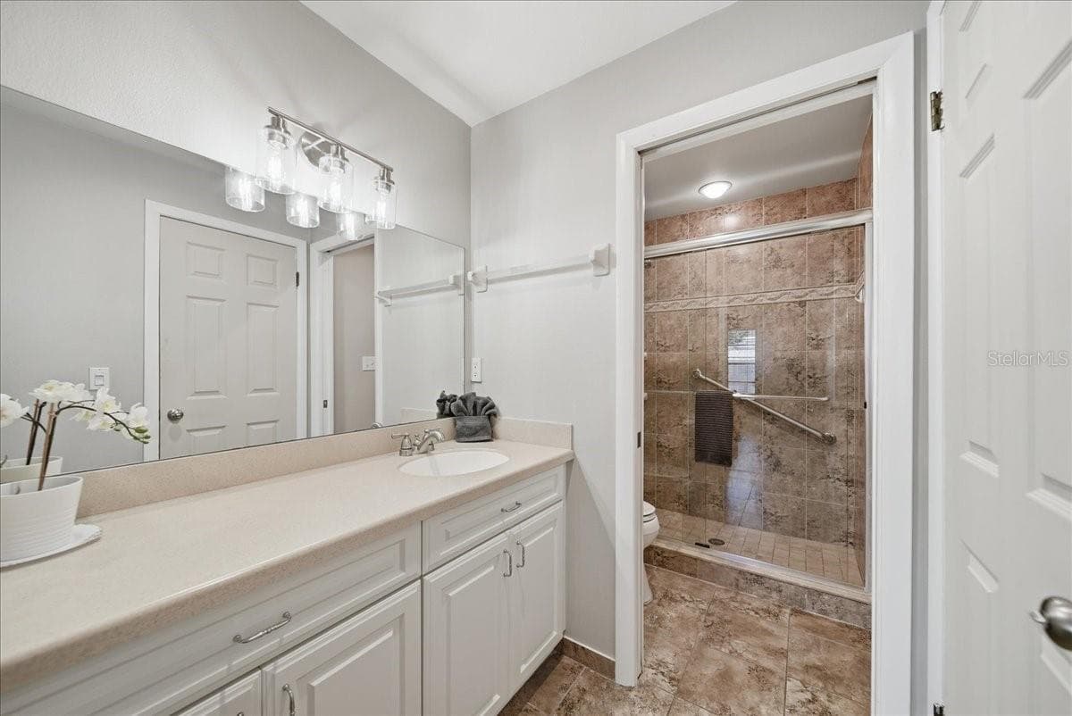Single Family Residence at 5883 WHISTLEWOOD CIR, SARASOTA, photo 24 of 42