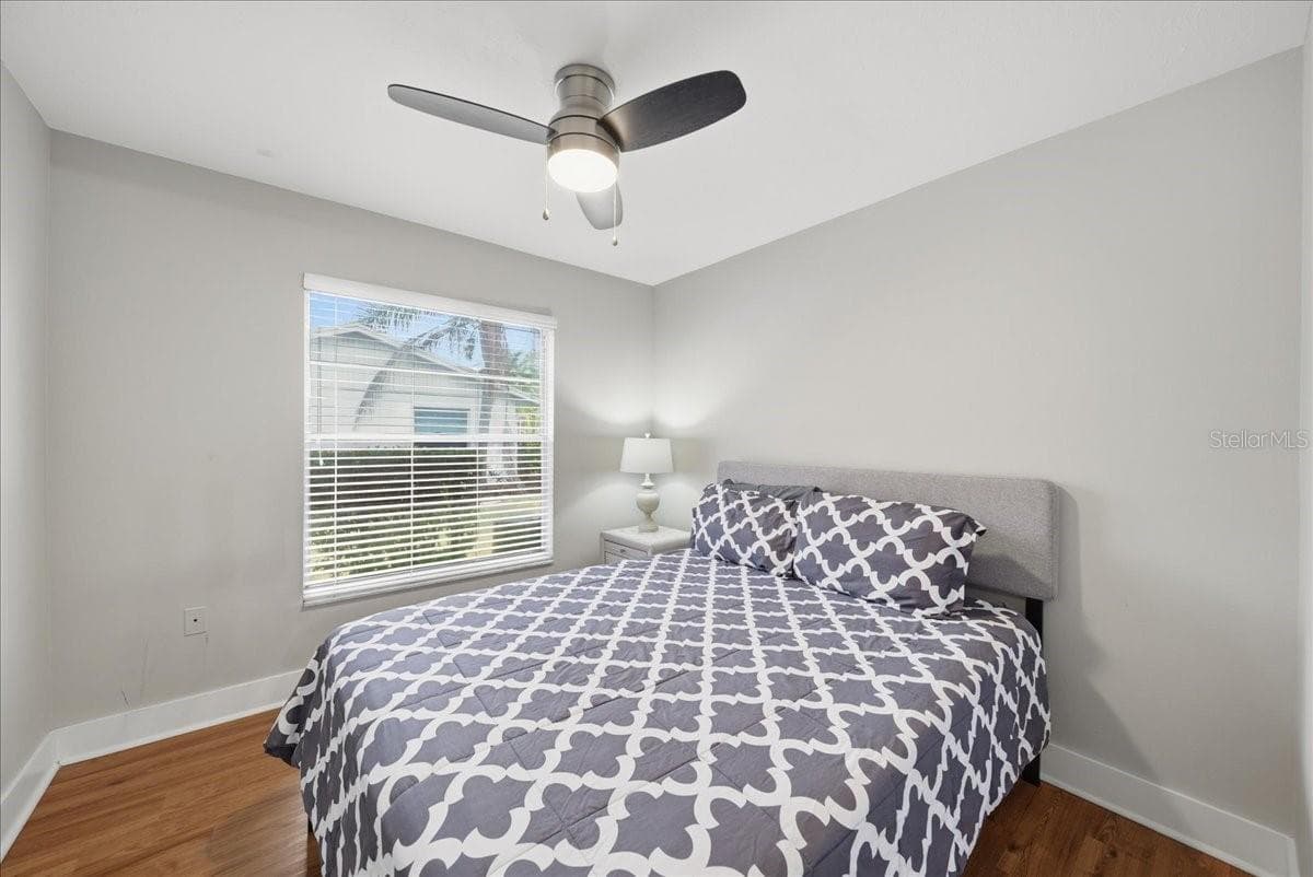 Single Family Residence at 5883 WHISTLEWOOD CIR, SARASOTA, photo 27 of 42