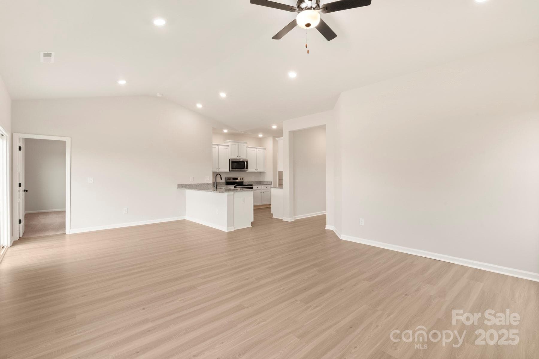 Single Family Residence at 3459 Robindale Drive, Winston Salem, photo 6 of 21