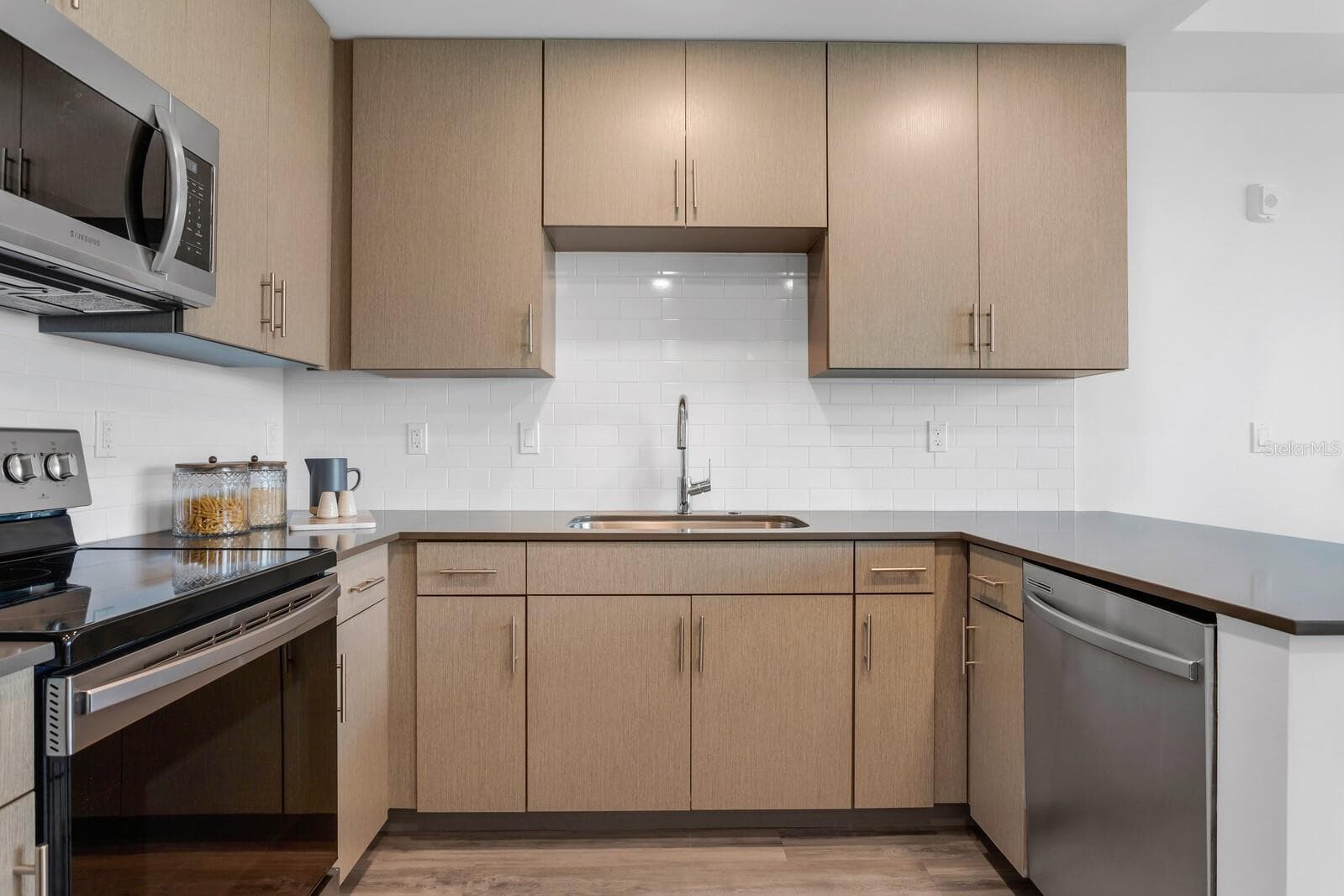 Condominium at 1709 N TAMIAMI TRL #503, SARASOTA, photo 11 of 43