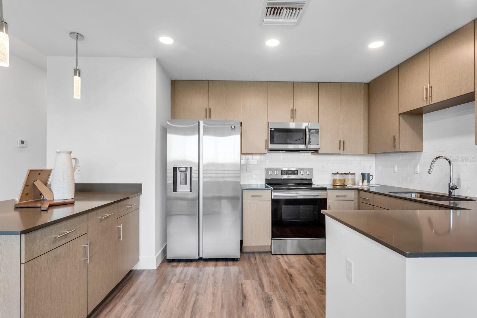 Condominium at 1709 N TAMIAMI TRL #503, SARASOTA, photo 10 of 43