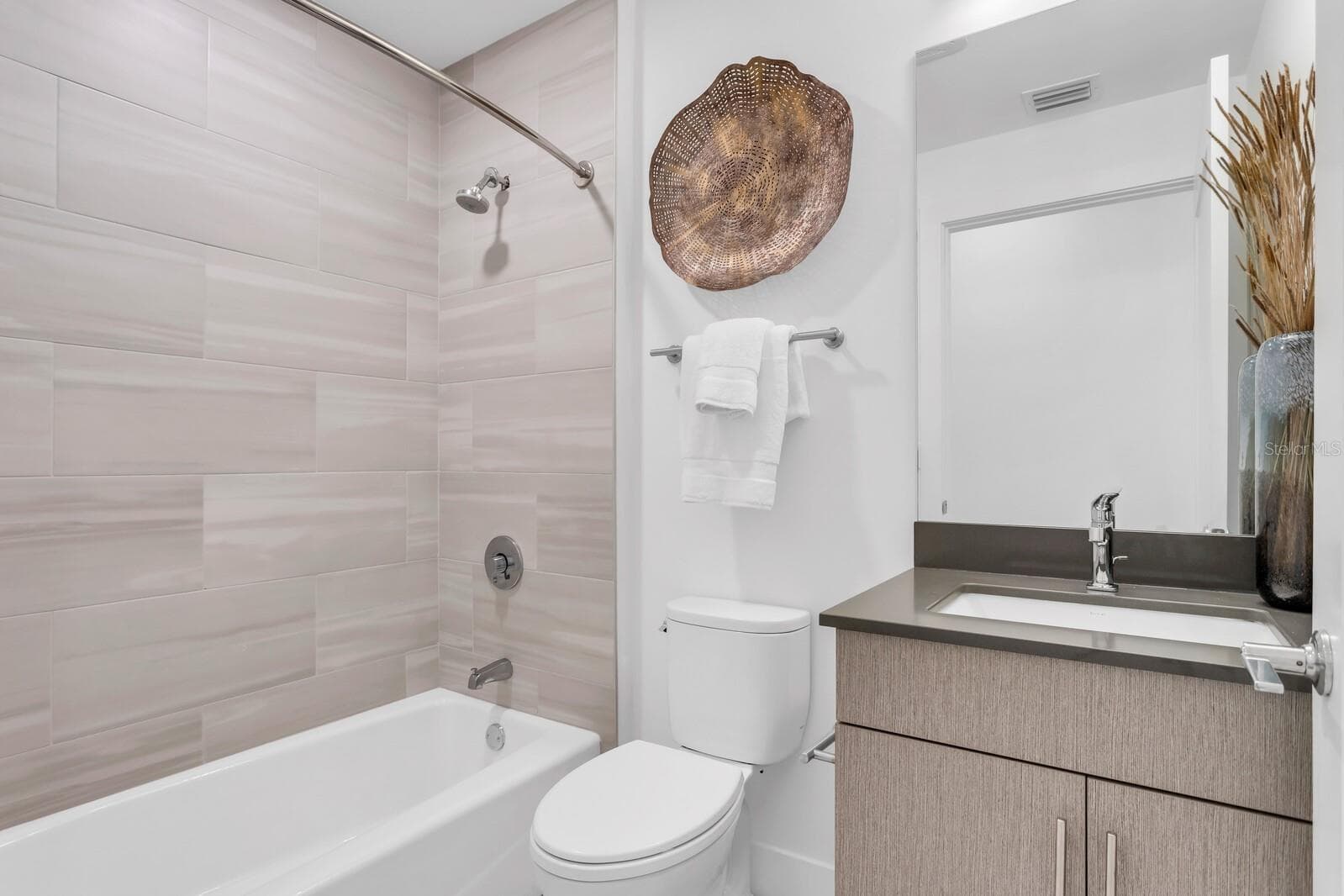 Condominium at 1709 N TAMIAMI TRL #503, SARASOTA, photo 21 of 43