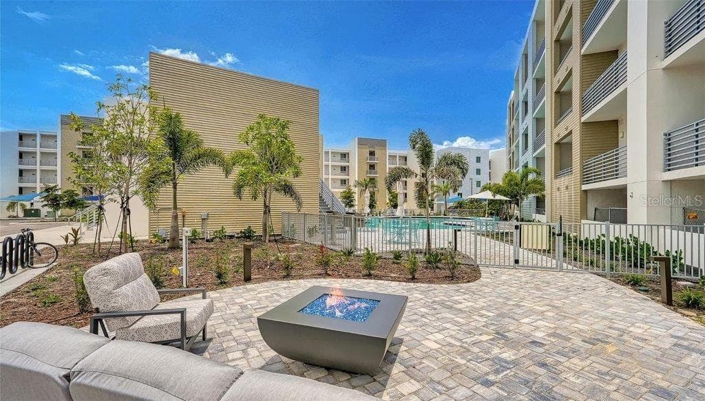 Condominium at 1709 N TAMIAMI TRL #503, SARASOTA, photo 31 of 43