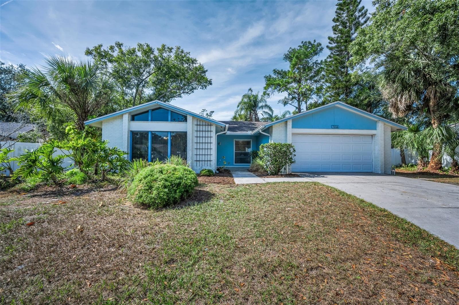 7404 CLEARVIEW DR