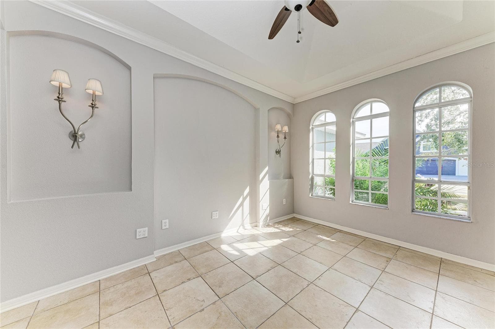 Single Family Residence at 7114 CROMWELL PARK LN, APOLLO BEACH, photo 14 of 56