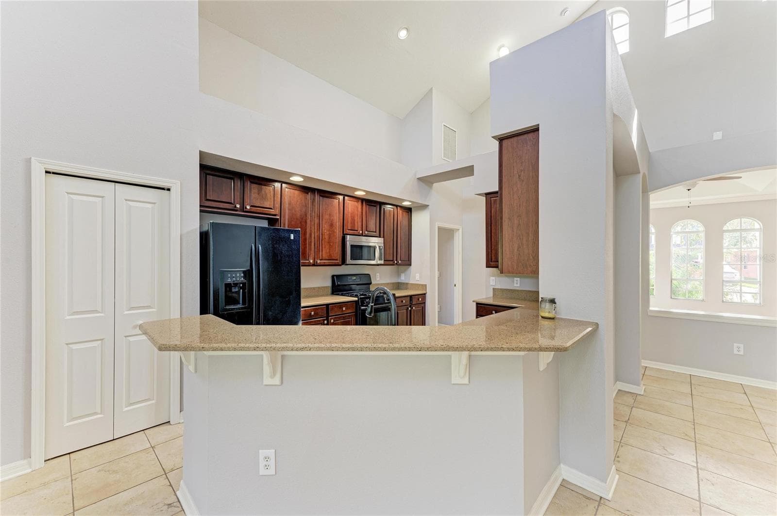 Single Family Residence at 7114 CROMWELL PARK LN, APOLLO BEACH, photo 24 of 56