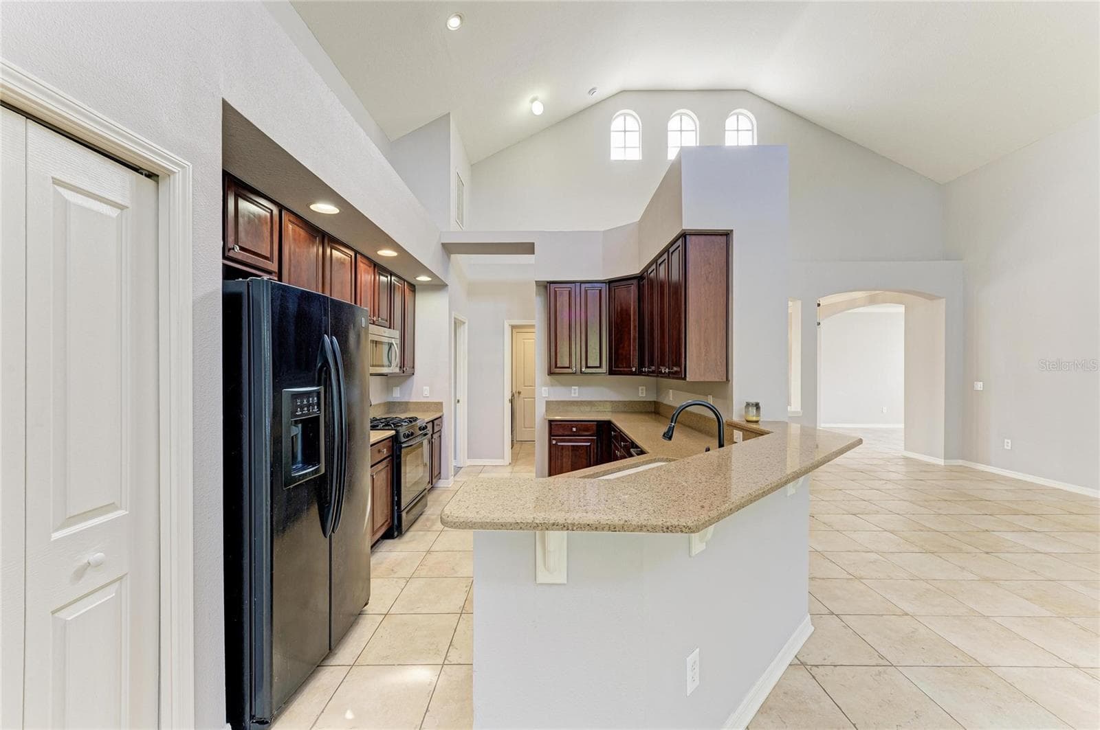 Single Family Residence at 7114 CROMWELL PARK LN, APOLLO BEACH, photo 25 of 56