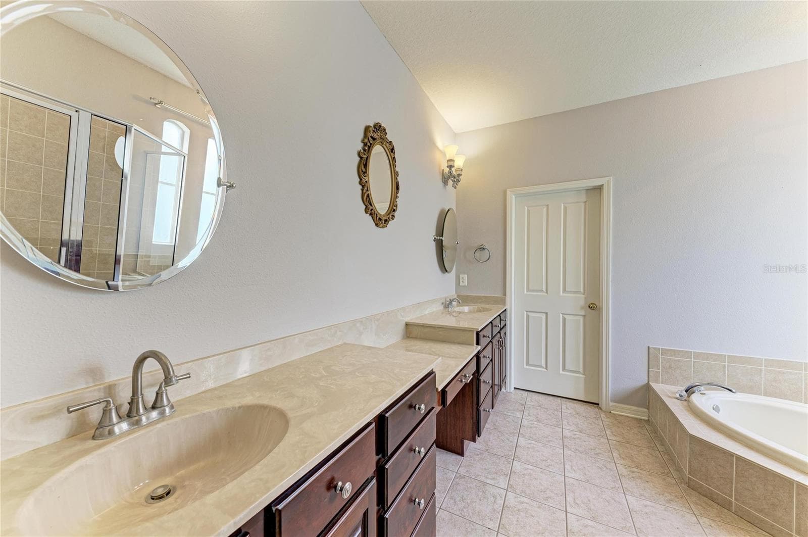 Single Family Residence at 7114 CROMWELL PARK LN, APOLLO BEACH, photo 33 of 56