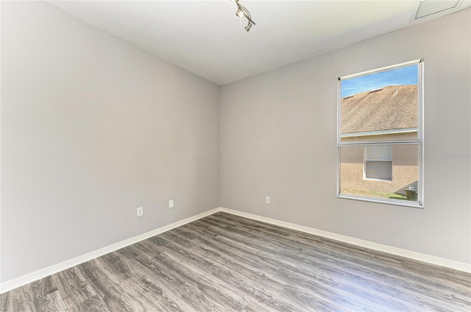 Single Family Residence at 7114 CROMWELL PARK LN, APOLLO BEACH, photo 37 of 56