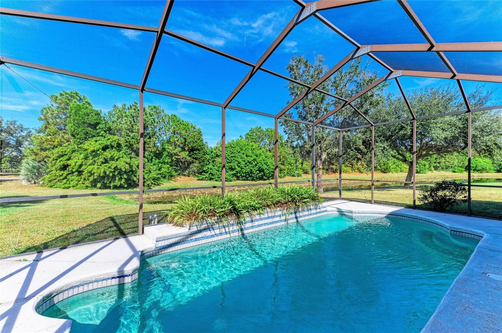 Single Family Residence at 7114 CROMWELL PARK LN, APOLLO BEACH, photo 48 of 56