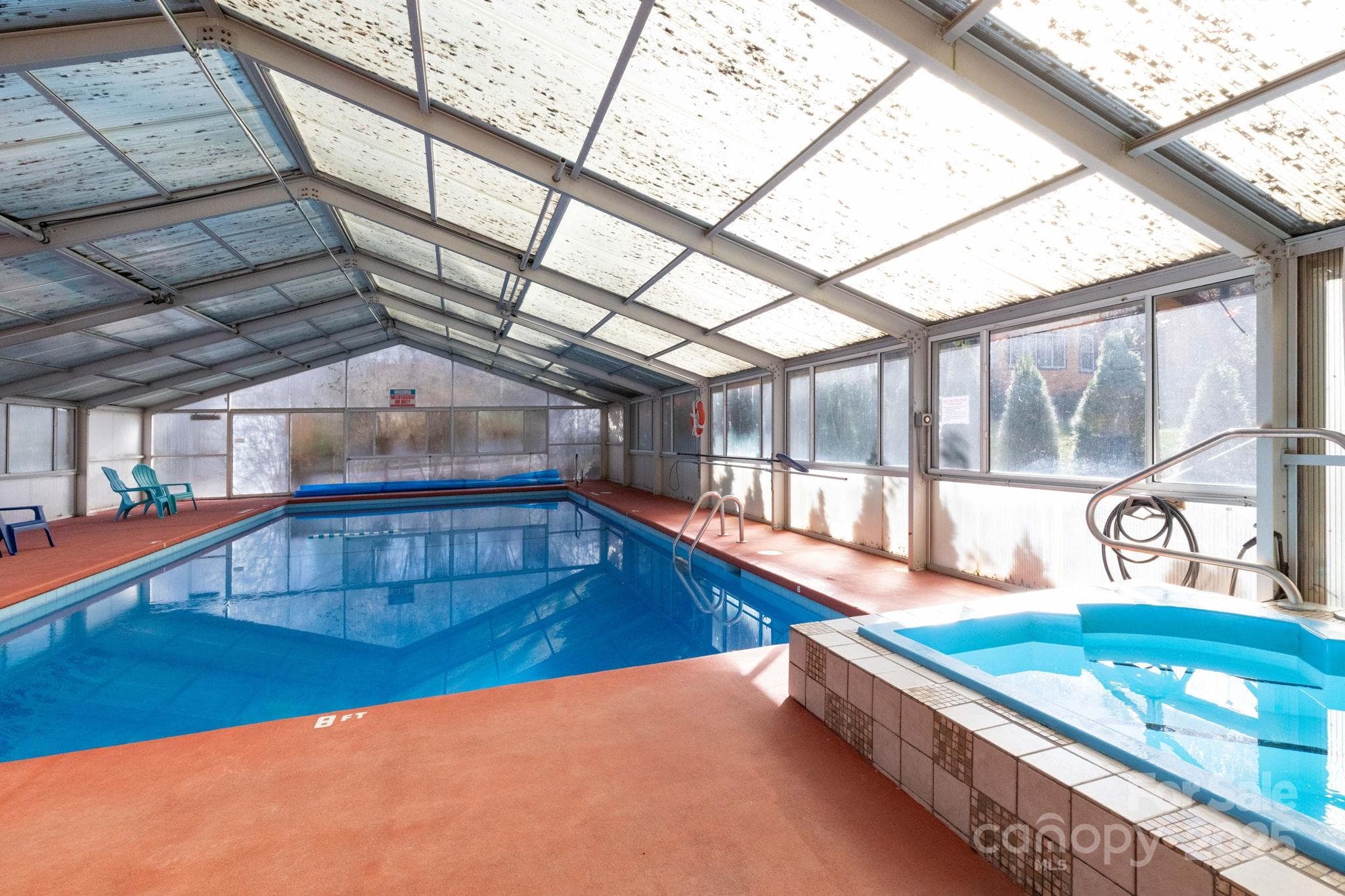 Community Pool and Hot Tub - Maggie Valley