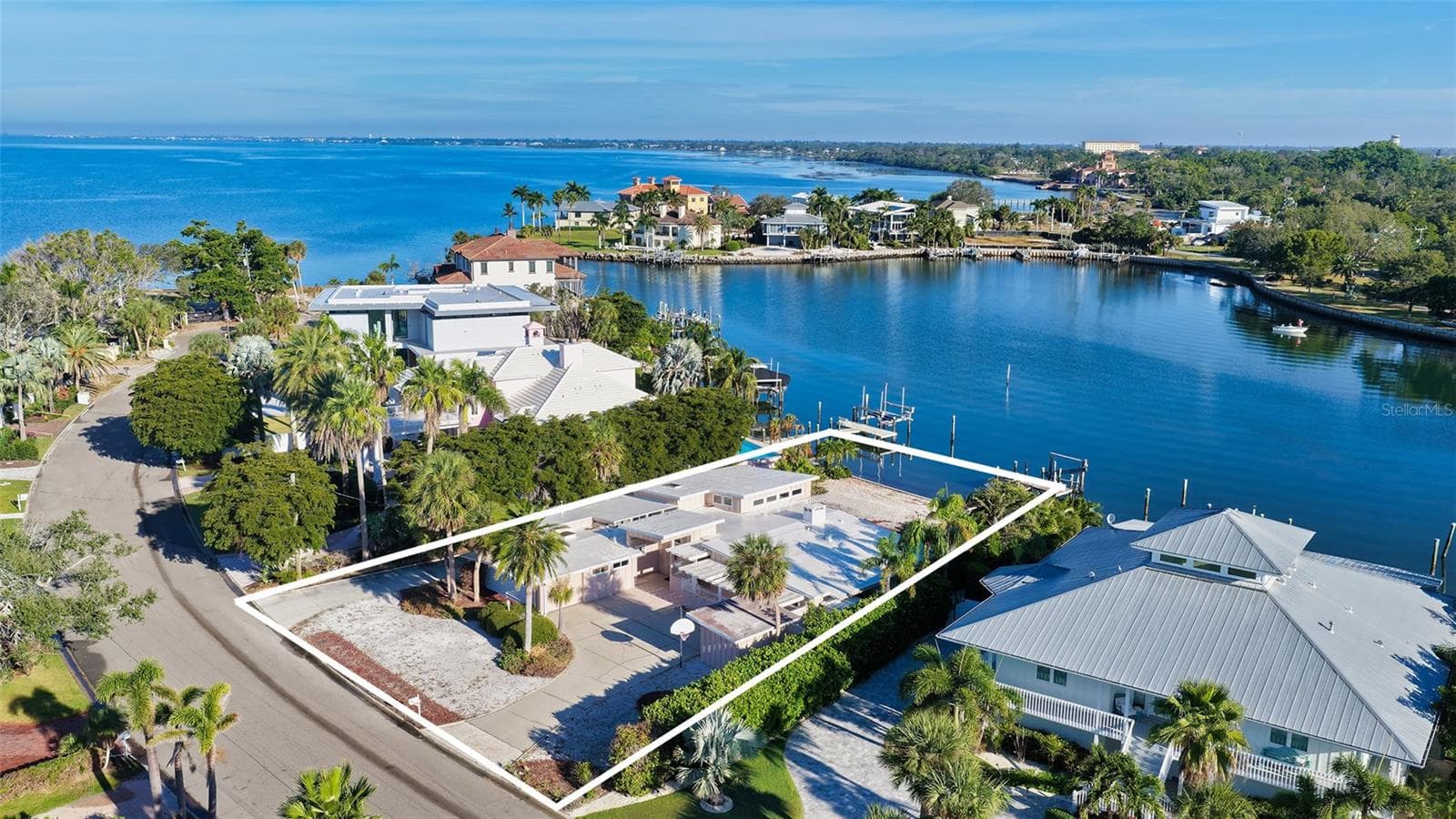 355 S SHORE DR