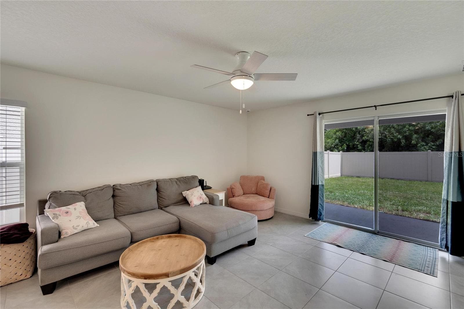 Family room - 5547 LOGAN CAVE AVE, WIMAUMA