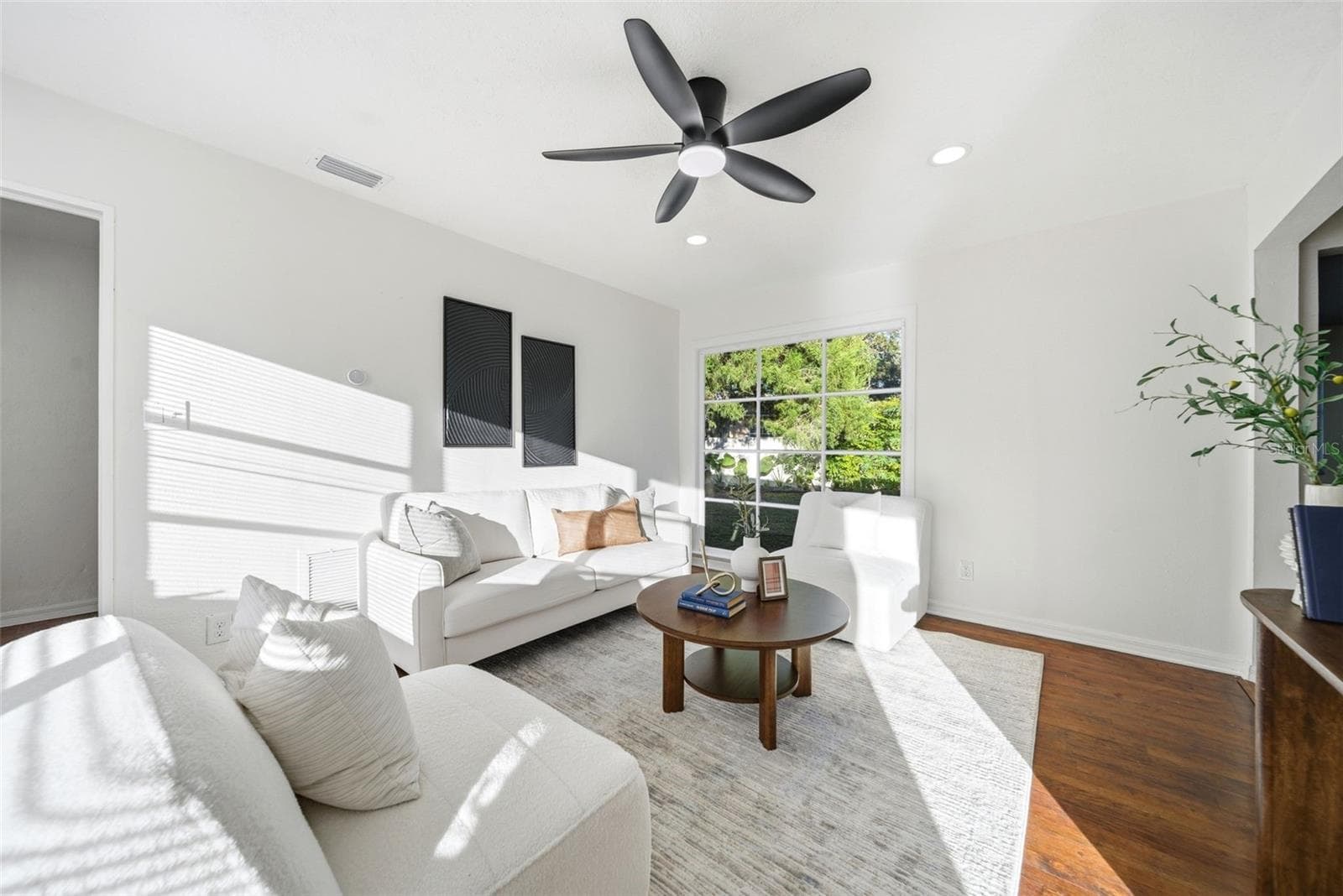 Single Family Residence at 3007 KNOLLWOOD CIR, ORLANDO, photo 6 of 41