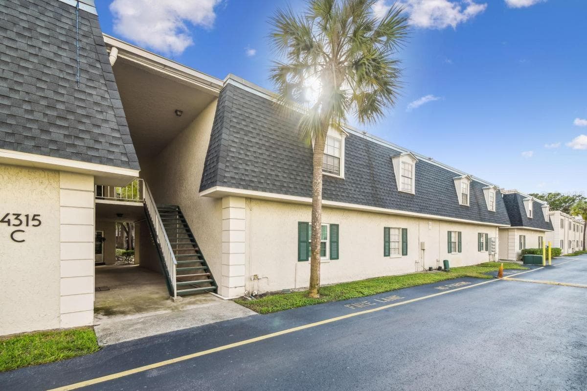 Condominium at 4335 AEGEAN DR #108A, TAMPA, photo 14 of 16