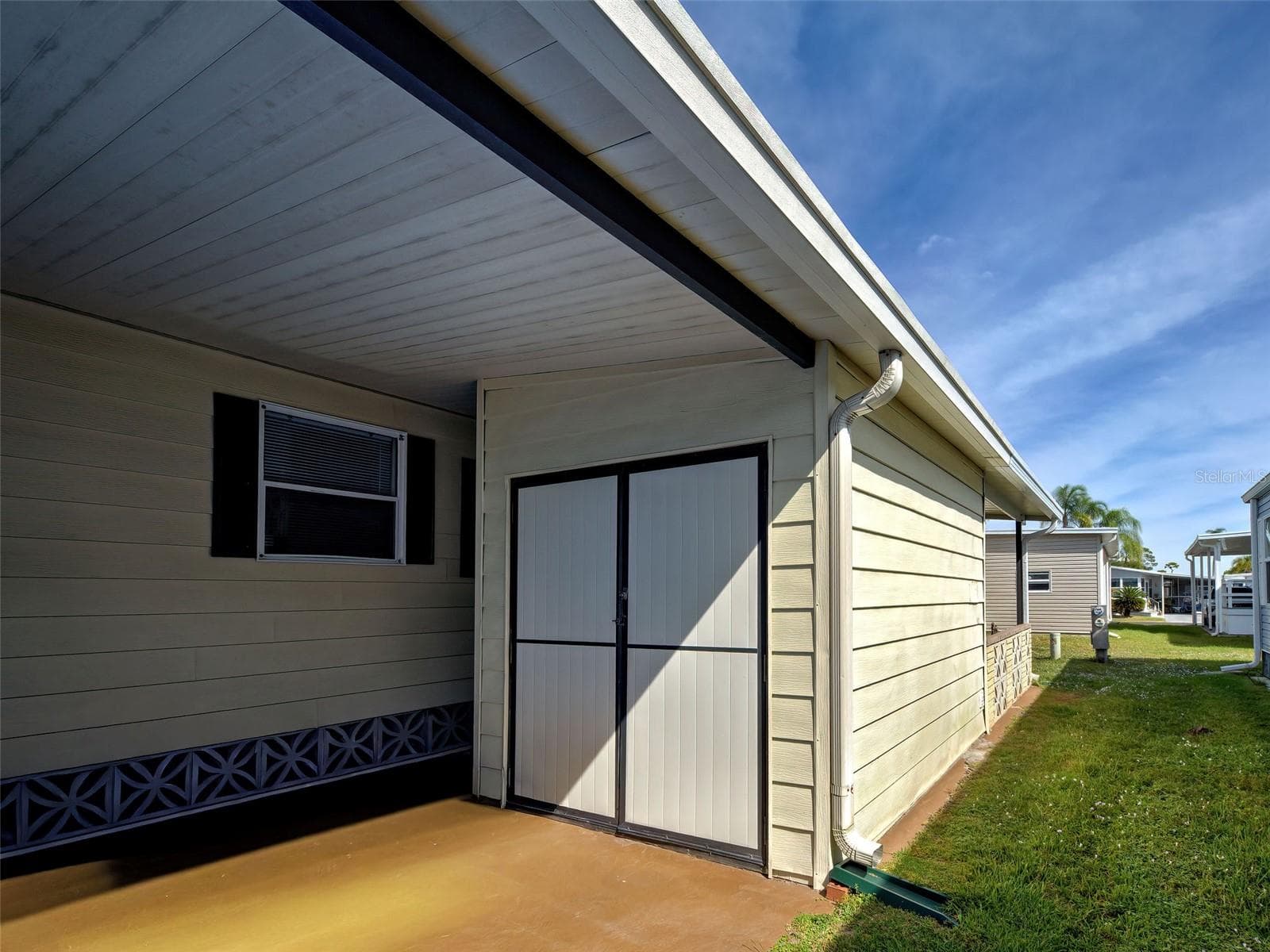 Manufactured Home at 2100 KINGS HWY #1067, PORT CHARLOTTE, photo 5 of 23