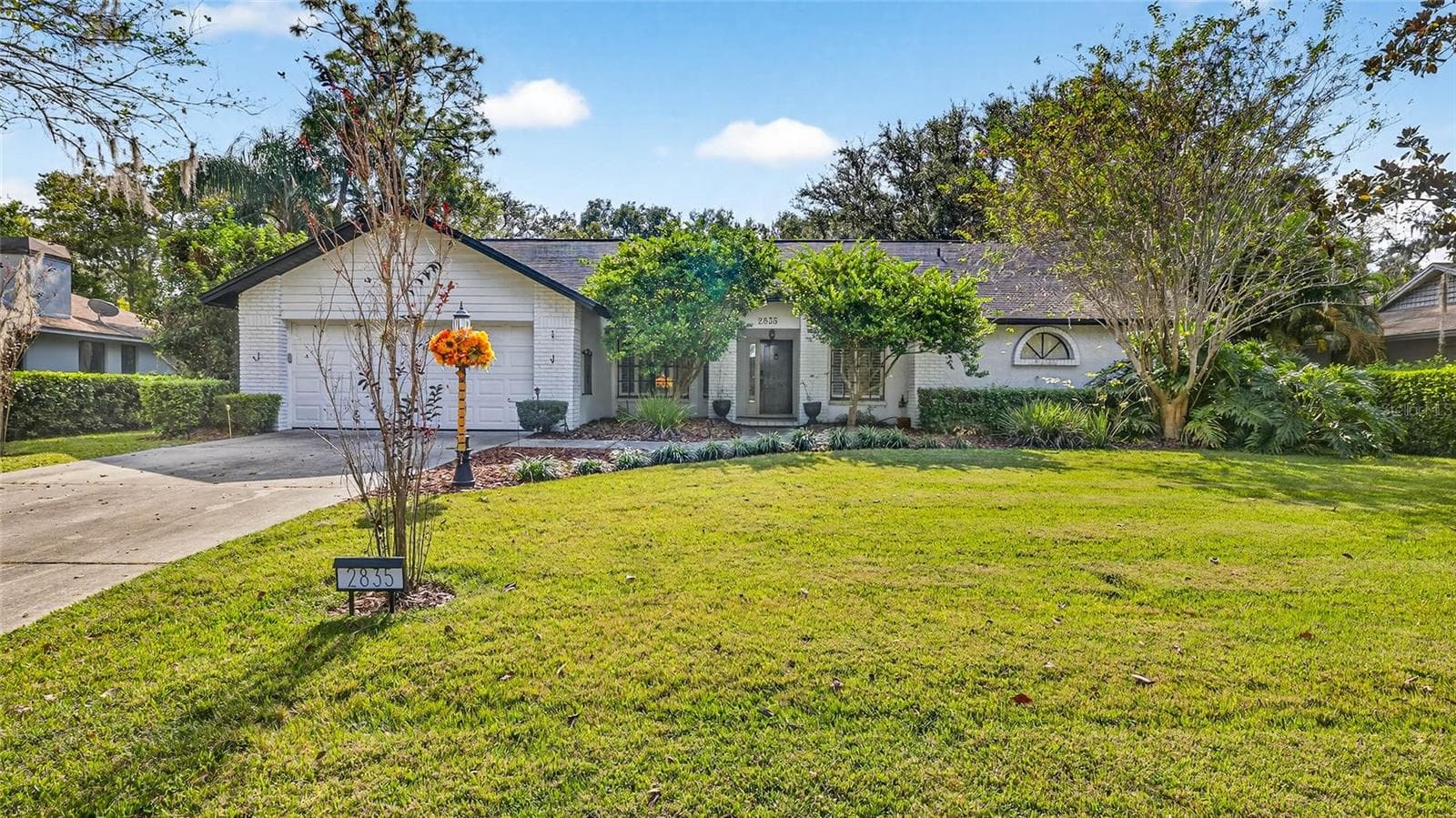 2835 HAMMOCK DR