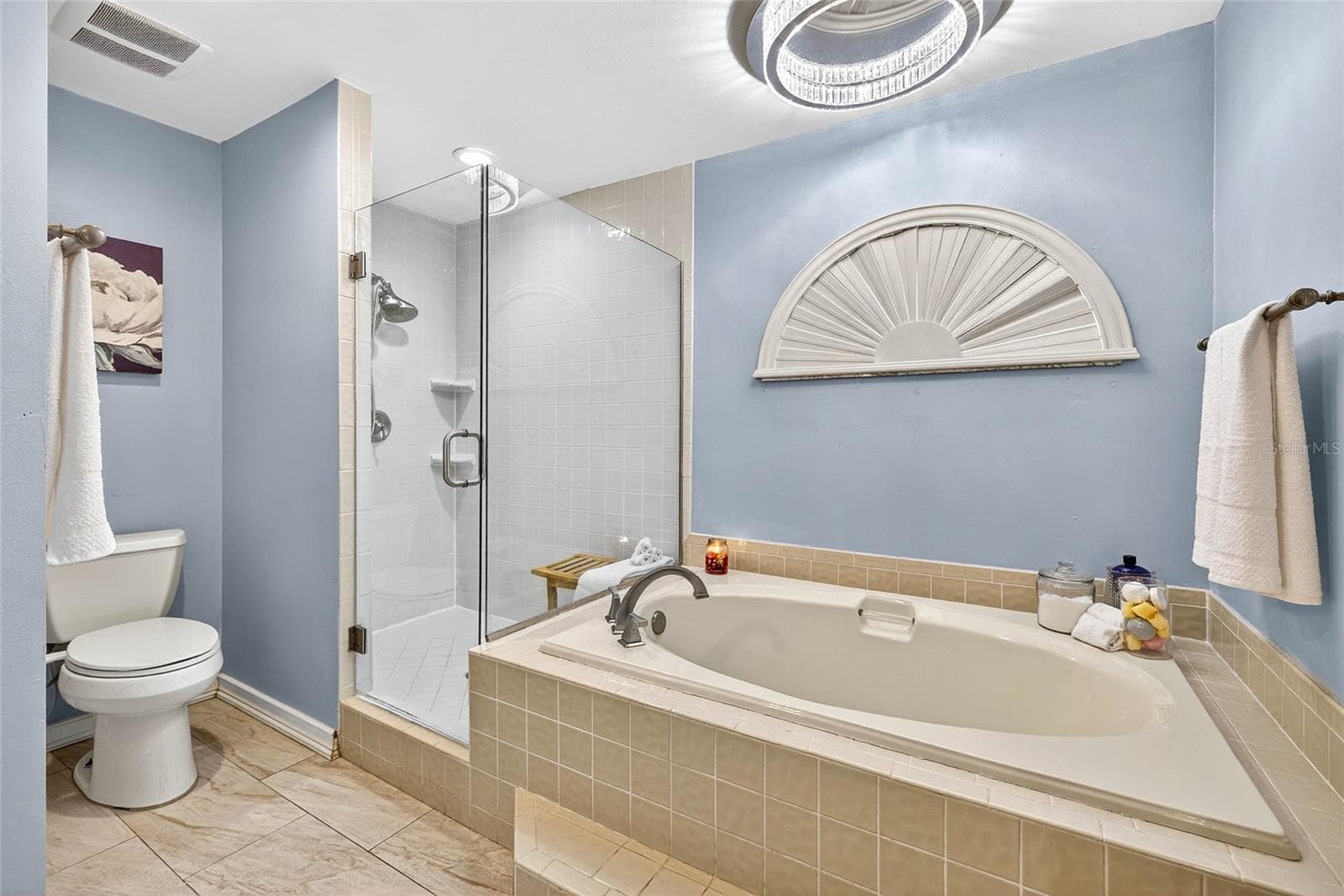 white tiles floors - 2835 HAMMOCK DR, PLANT CITY