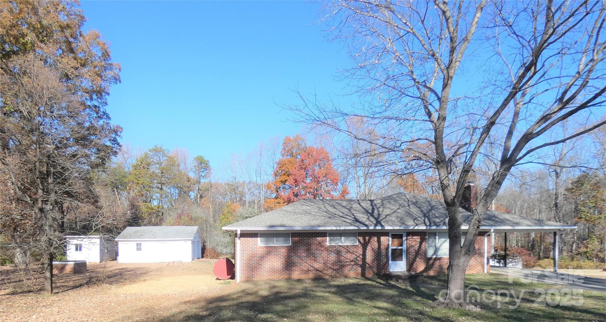 Single Family Residence at Statesville, photo 3 of 32