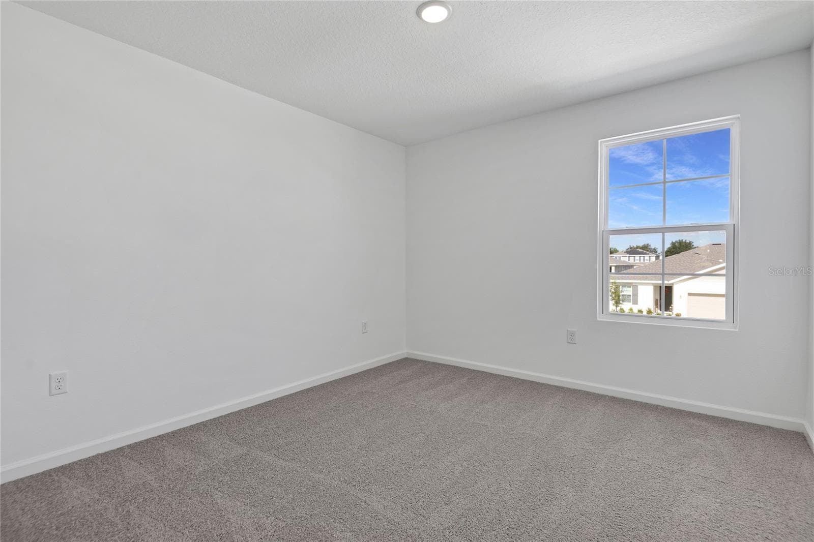 Single Family Residence at 1022 WISTERIA WAY, DUNDEE, photo 15 of 20