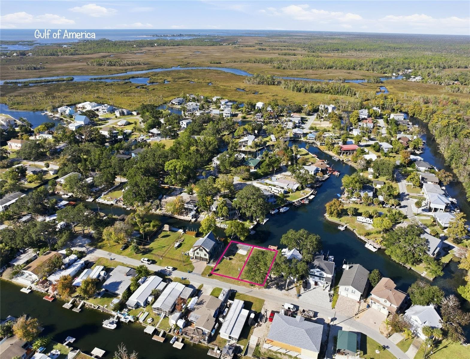 Land at 00 CIRCLE DR, WEEKI WACHEE, photo 2 of 19