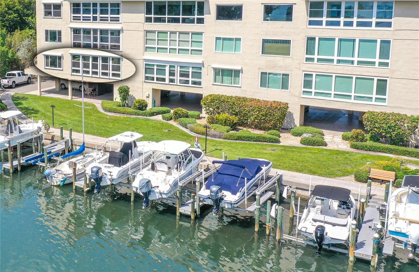 G206 Deluxe Corner/End Condo - 4500 GULF OF MEXICO DR #206, LONGBOAT KEY
