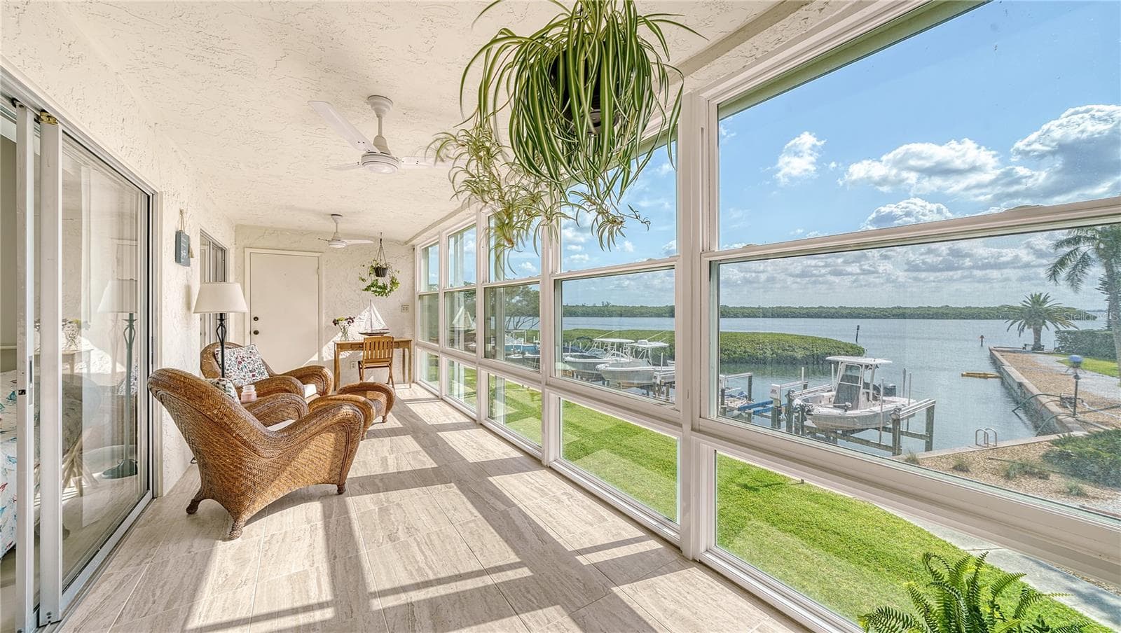 Florida Room - 4500 GULF OF MEXICO DR #206, LONGBOAT KEY