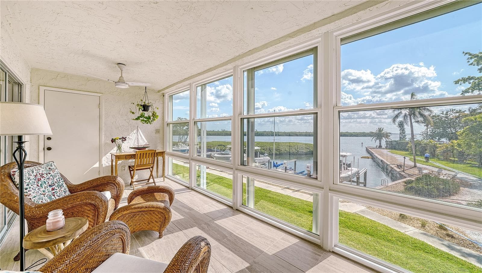 Florida Room - 4500 GULF OF MEXICO DR #206, LONGBOAT KEY