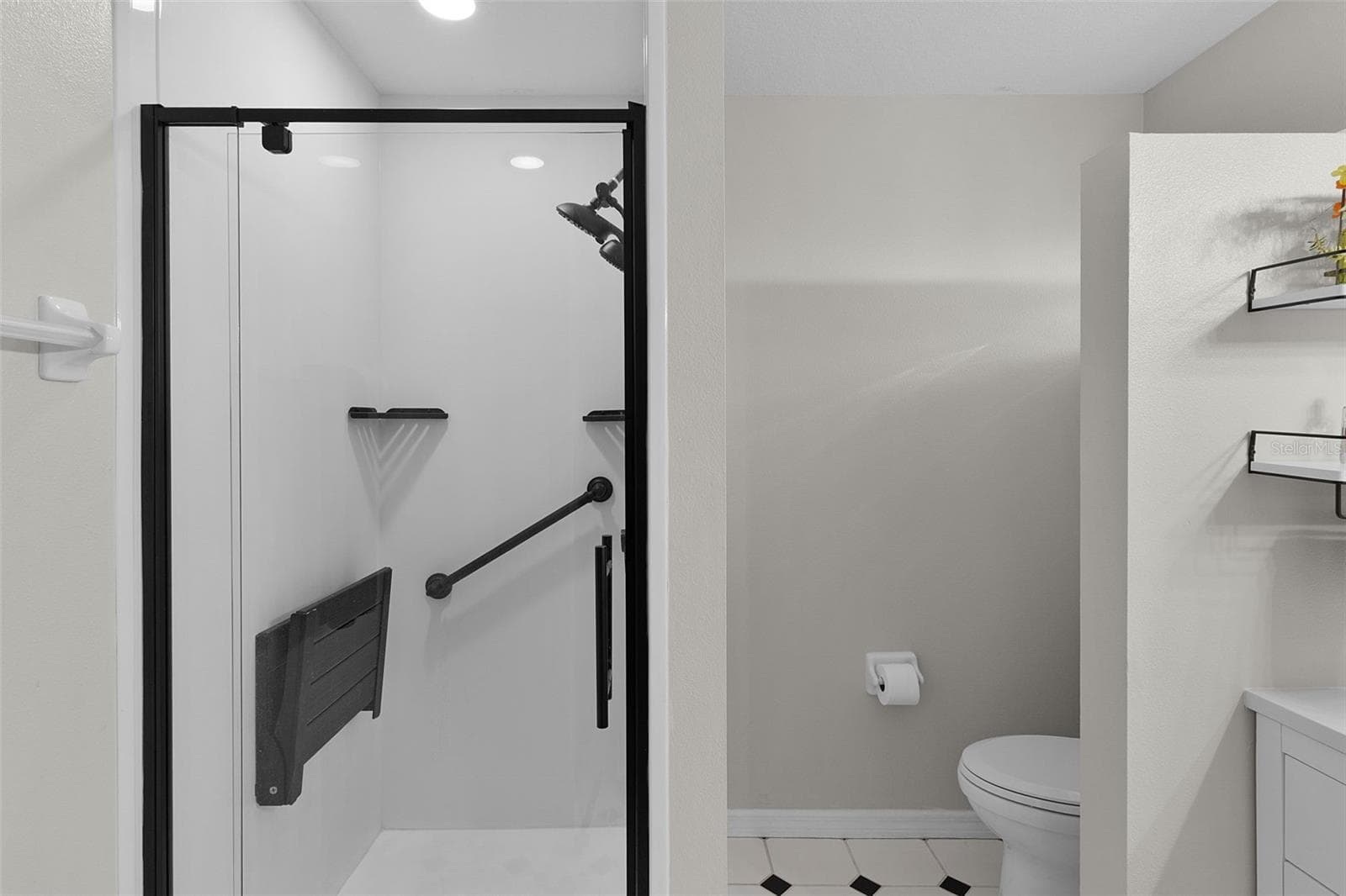 PRIMARY BATH SHOWER - 17824 SE 113TH TER, SUMMERFIELD