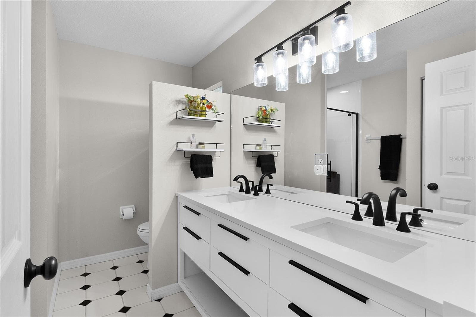 DOUBLE VANITY - 17824 SE 113TH TER, SUMMERFIELD