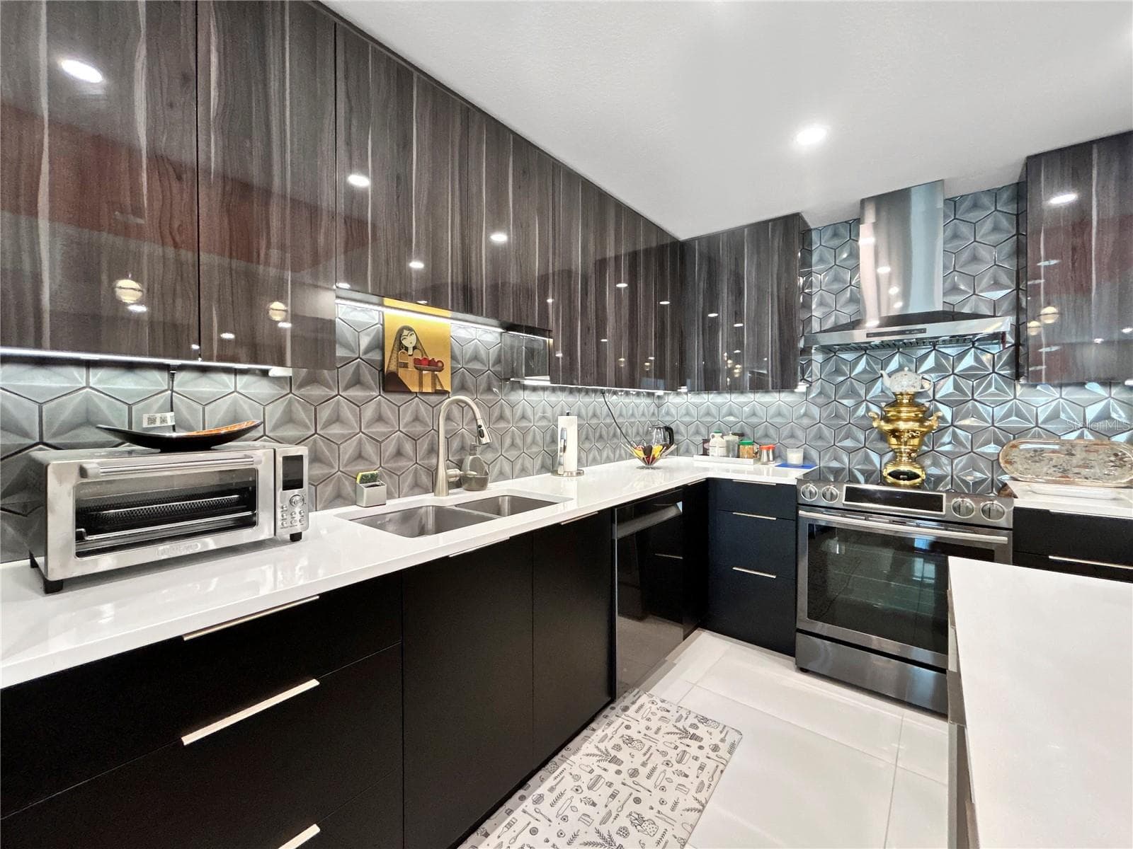 Condominium at 101 S GULFSTREAM AVE #9C, SARASOTA, photo 8 of 26