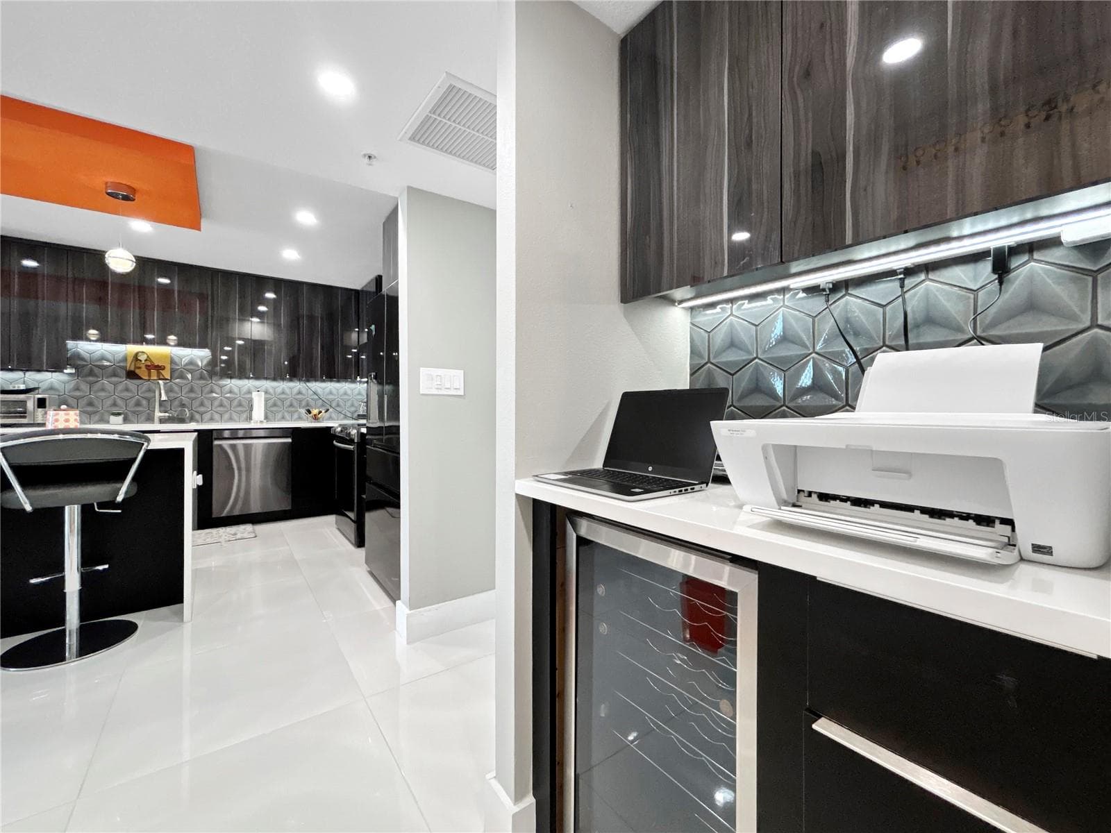 Condominium at 101 S GULFSTREAM AVE #9C, SARASOTA, photo 9 of 26