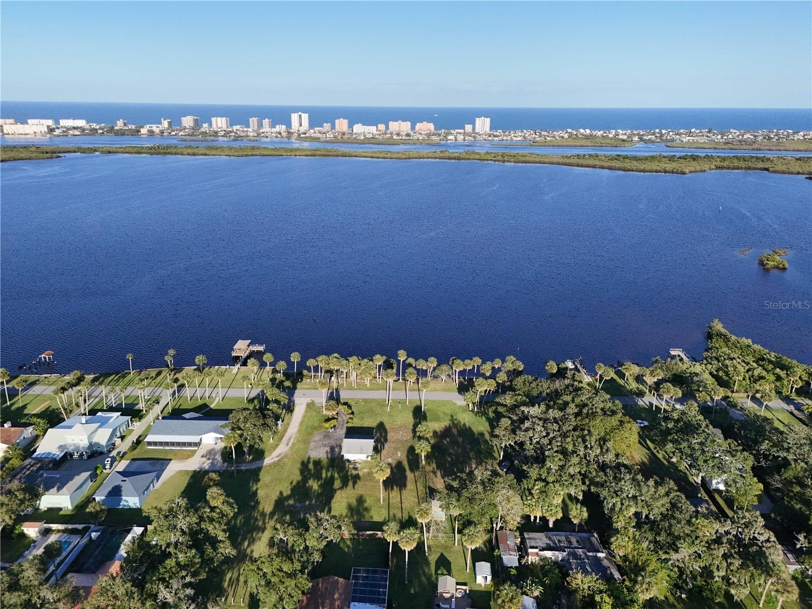 100 feet of riparian rights - 5040 RIVERSIDE DR, PORT ORANGE