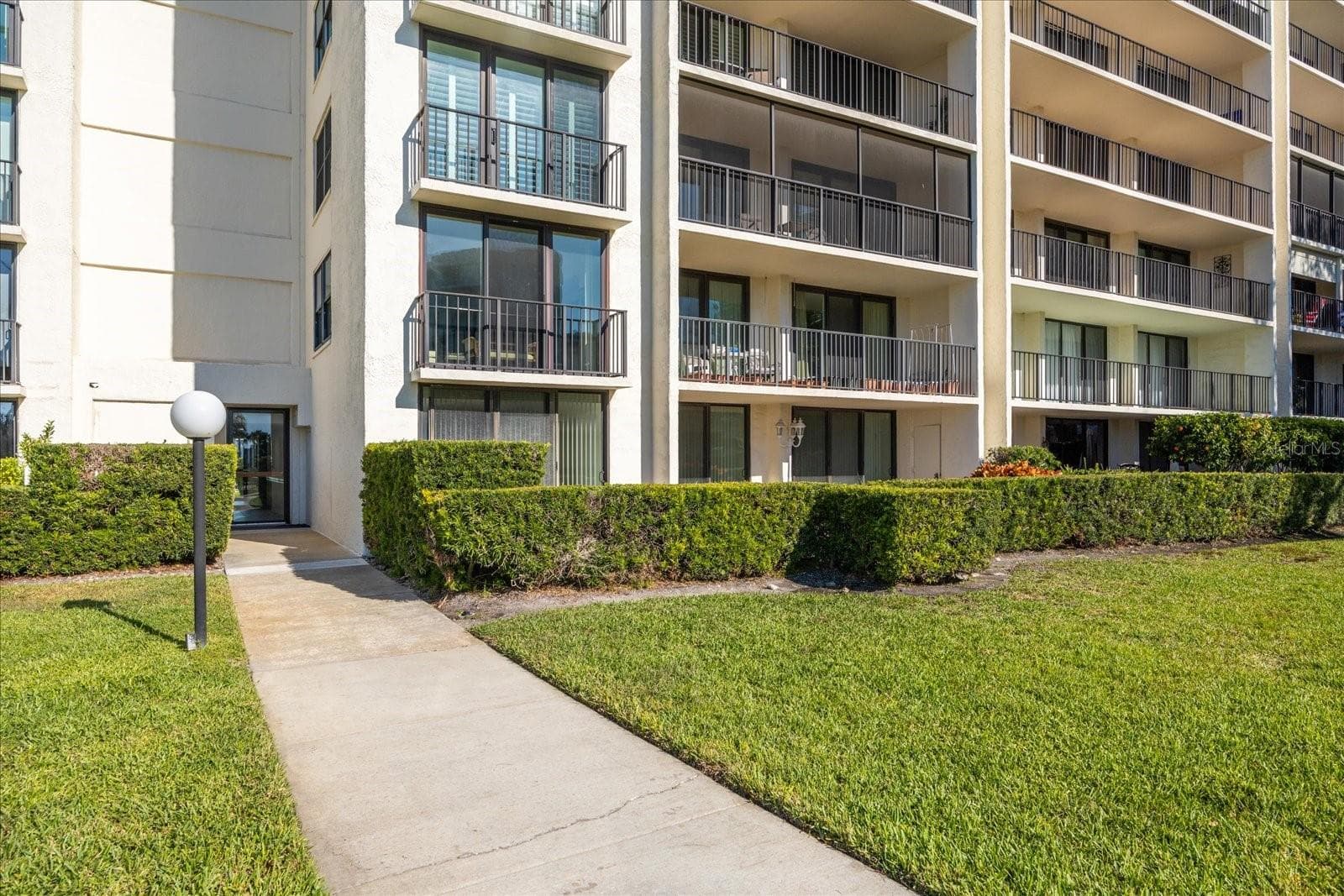 Condominium at 100 OAKMONT LN #101, BELLEAIR, photo 27 of 50