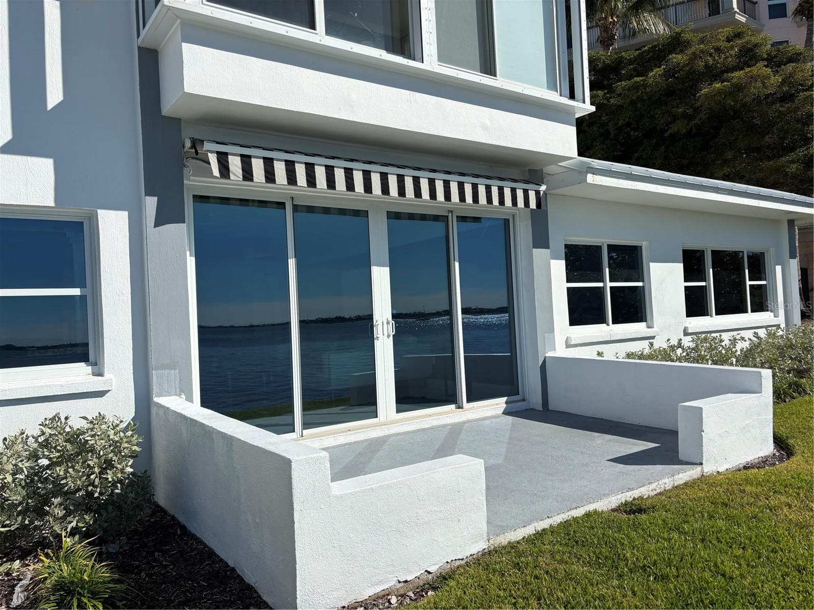 Condominium at 400 GOLDEN GATE PT #11, SARASOTA, photo 31 of 42