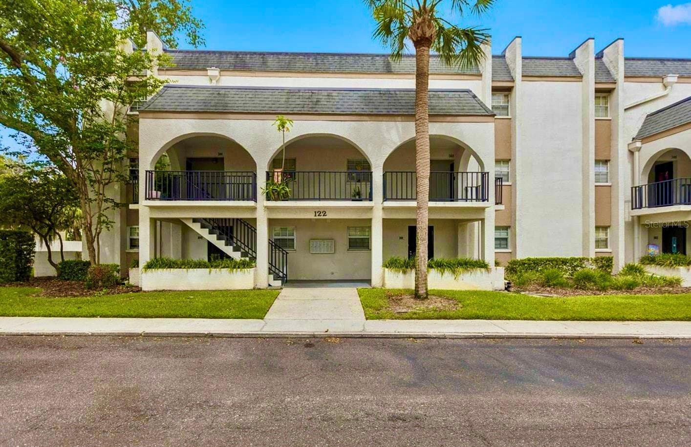 122 N KINGS AVE #101