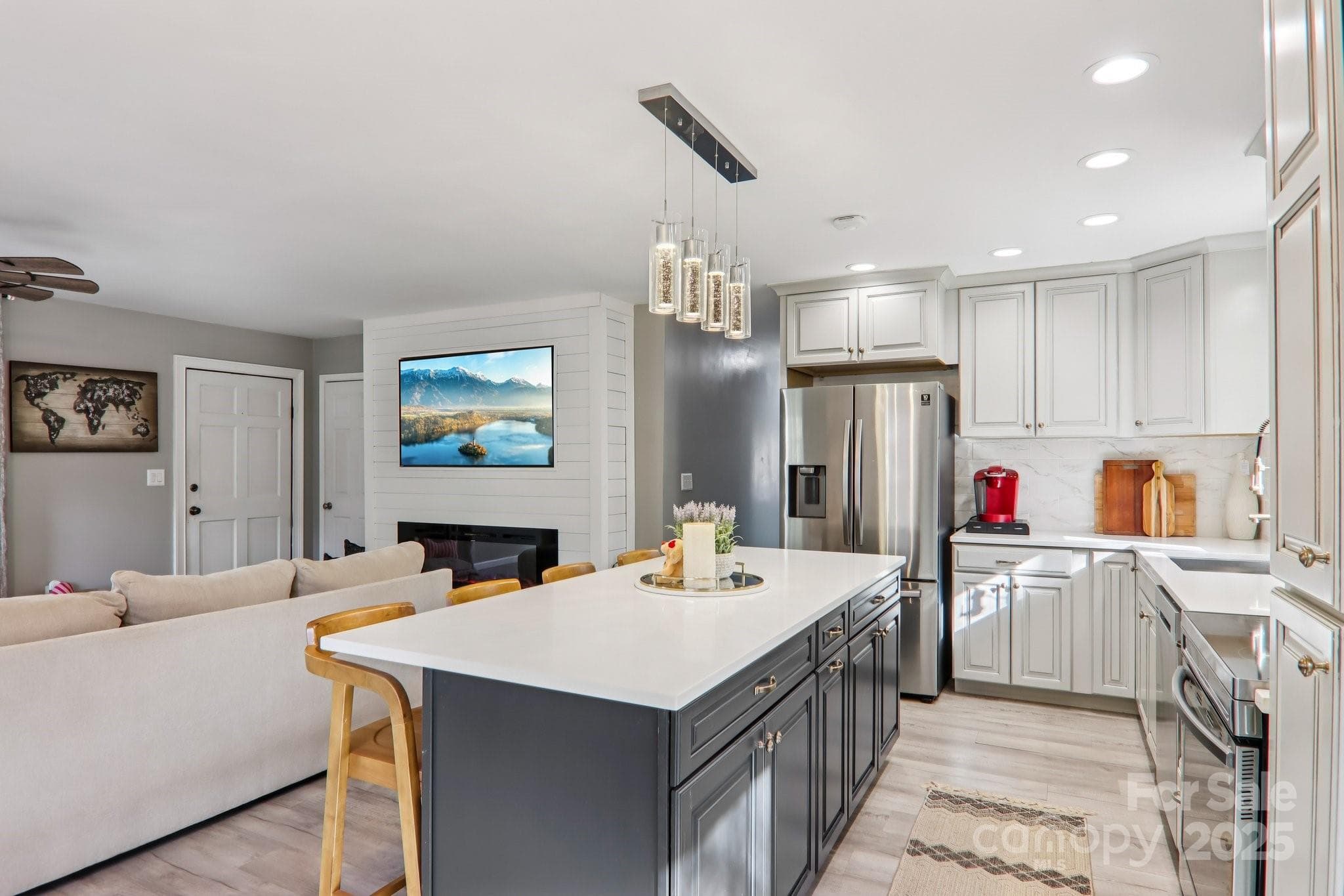 Single Family Residence at Waynesville, photo 13 of 44
