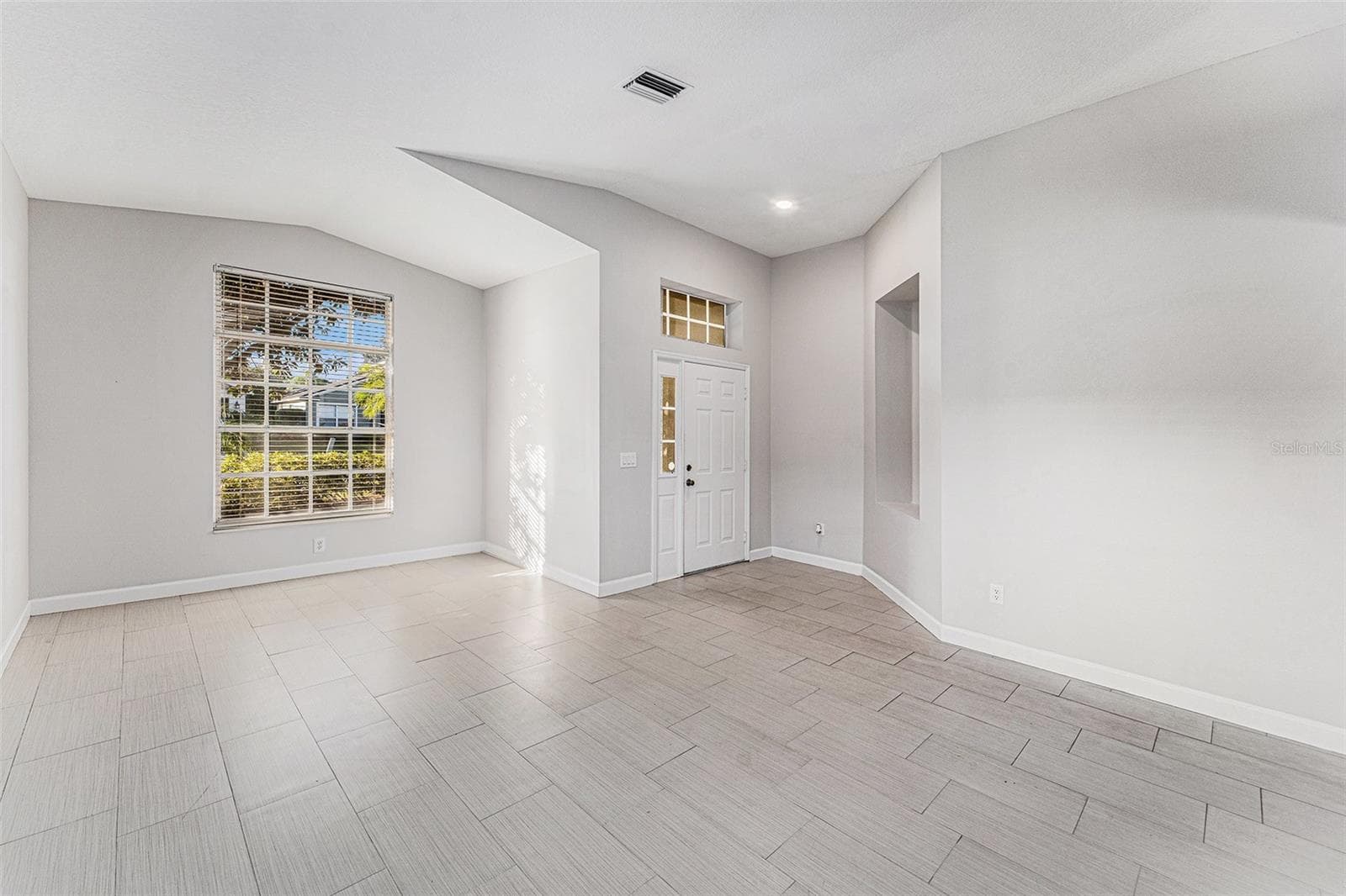 Single Family Residence at 3316 STONEBRIDGE TRL, VALRICO, photo 4 of 29