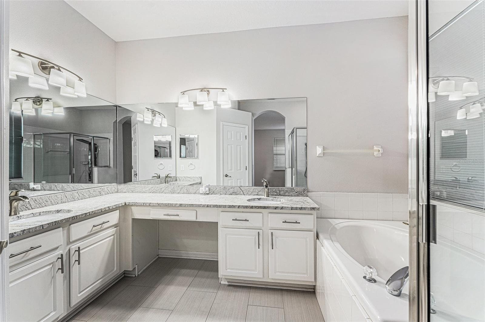 Single Family Residence at 3316 STONEBRIDGE TRL, VALRICO, photo 13 of 29