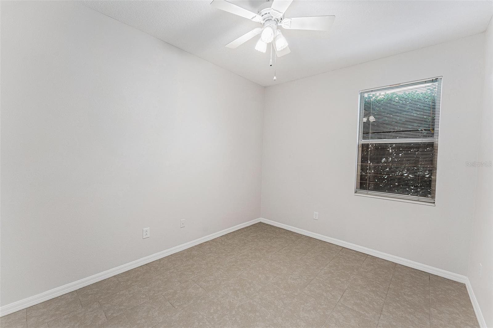 Single Family Residence at 3316 STONEBRIDGE TRL, VALRICO, photo 15 of 29