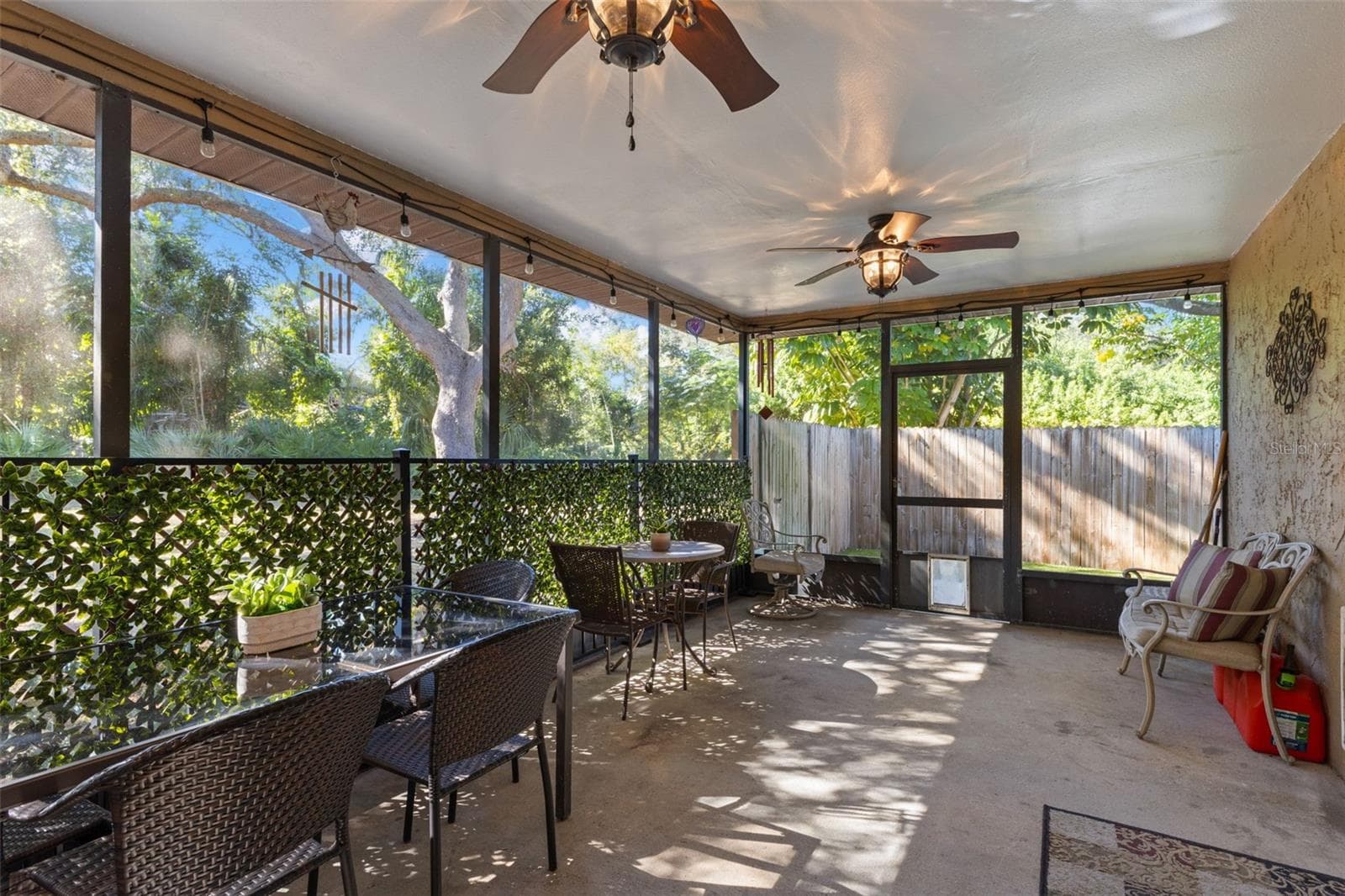Single Family Residence at 112 MEADOWCROSS DR, SAFETY HARBOR, photo 33 of 39