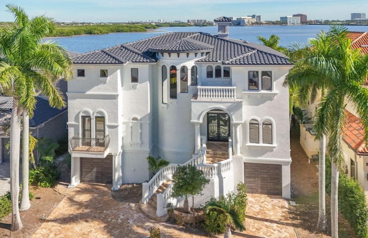 4107 CAUSEWAY VISTA DR