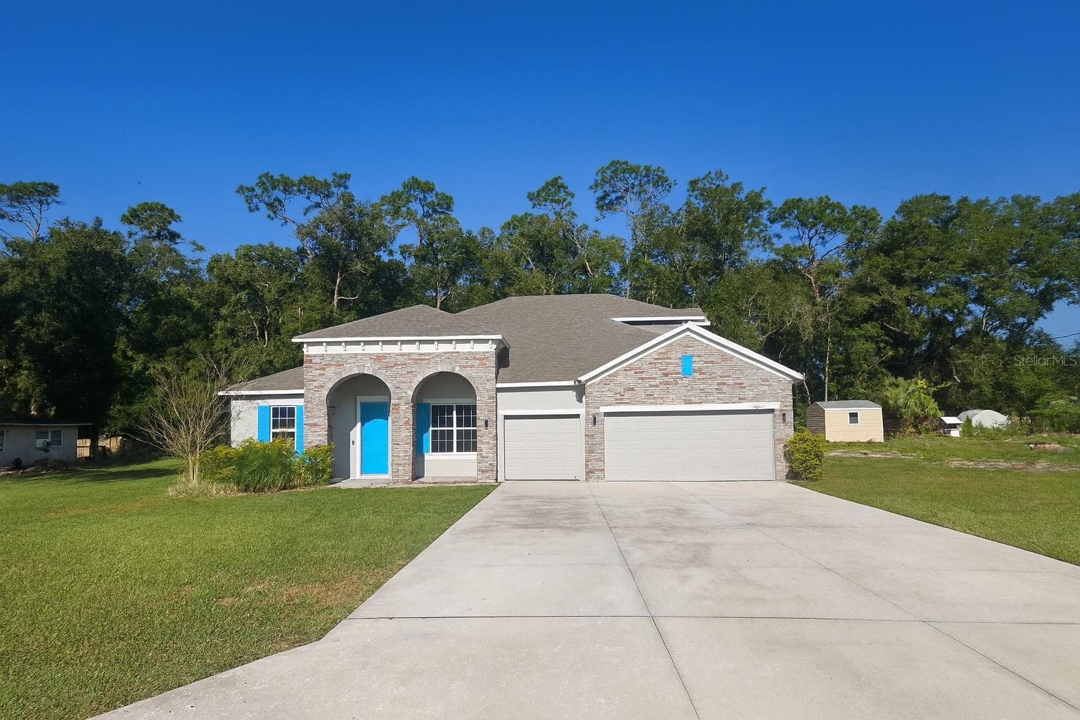 26047 EXMOOR DR