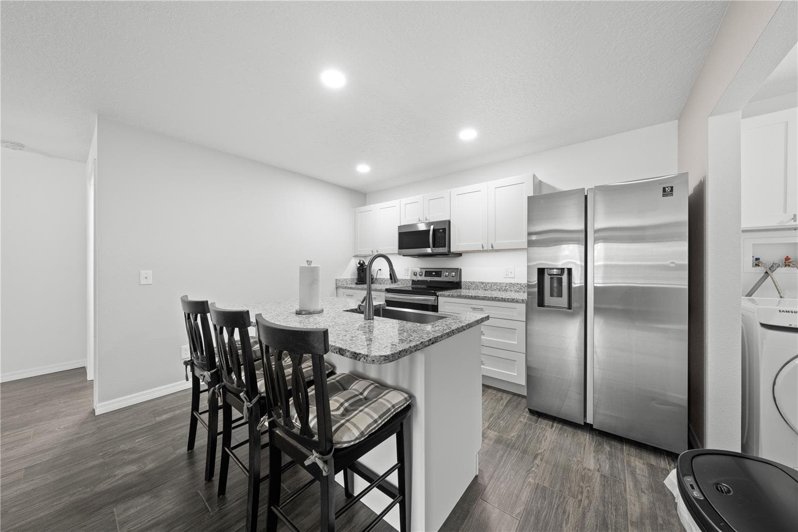 In-law suite Kitchen - 4055 EDSEL AVE, ST CLOUD