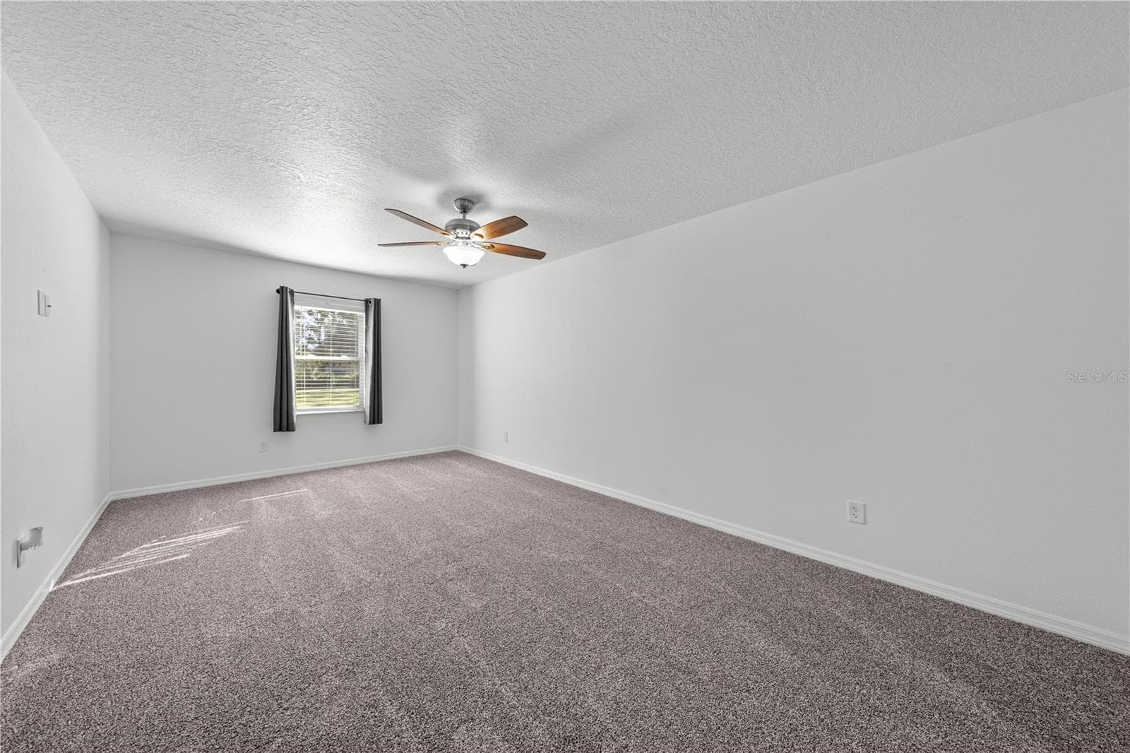 In-law suite bedroom - 4055 EDSEL AVE, ST CLOUD