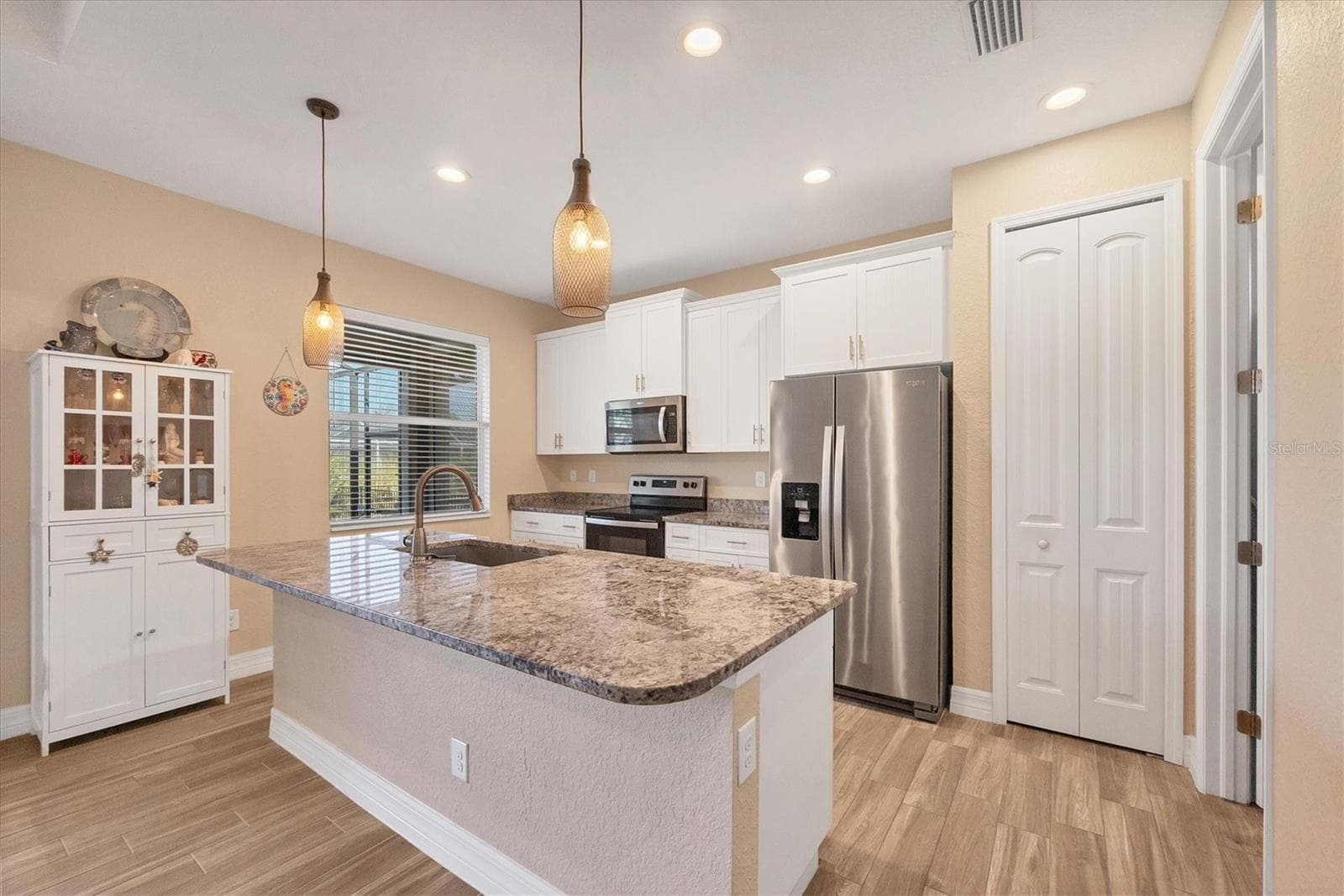 Single Family Residence at 112 BERYL DR, ROTONDA WEST, photo 19 of 47