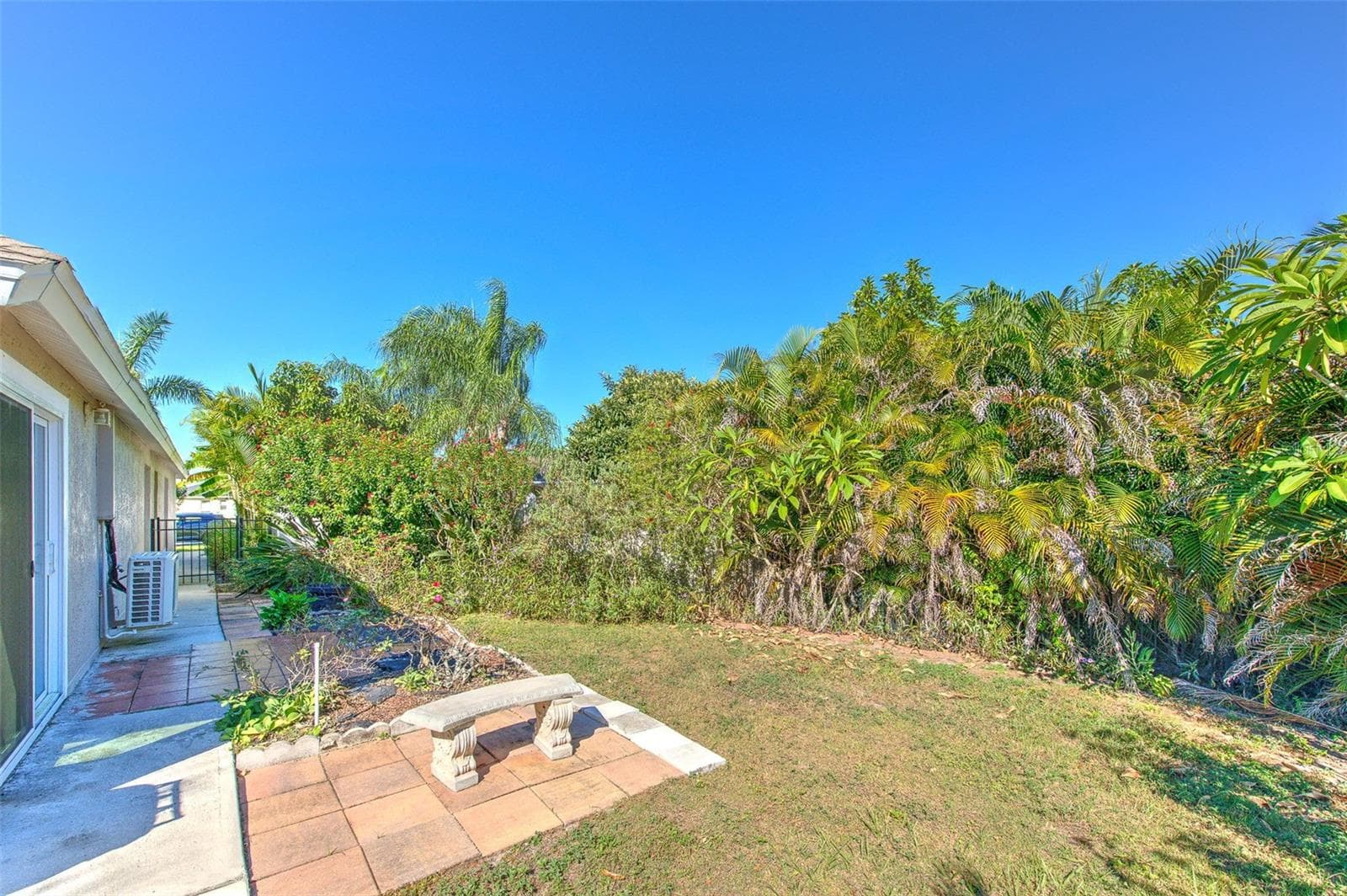 Single Family Residence at 13326 EVENING SUNSET LN, RIVERVIEW, photo 13 of 52