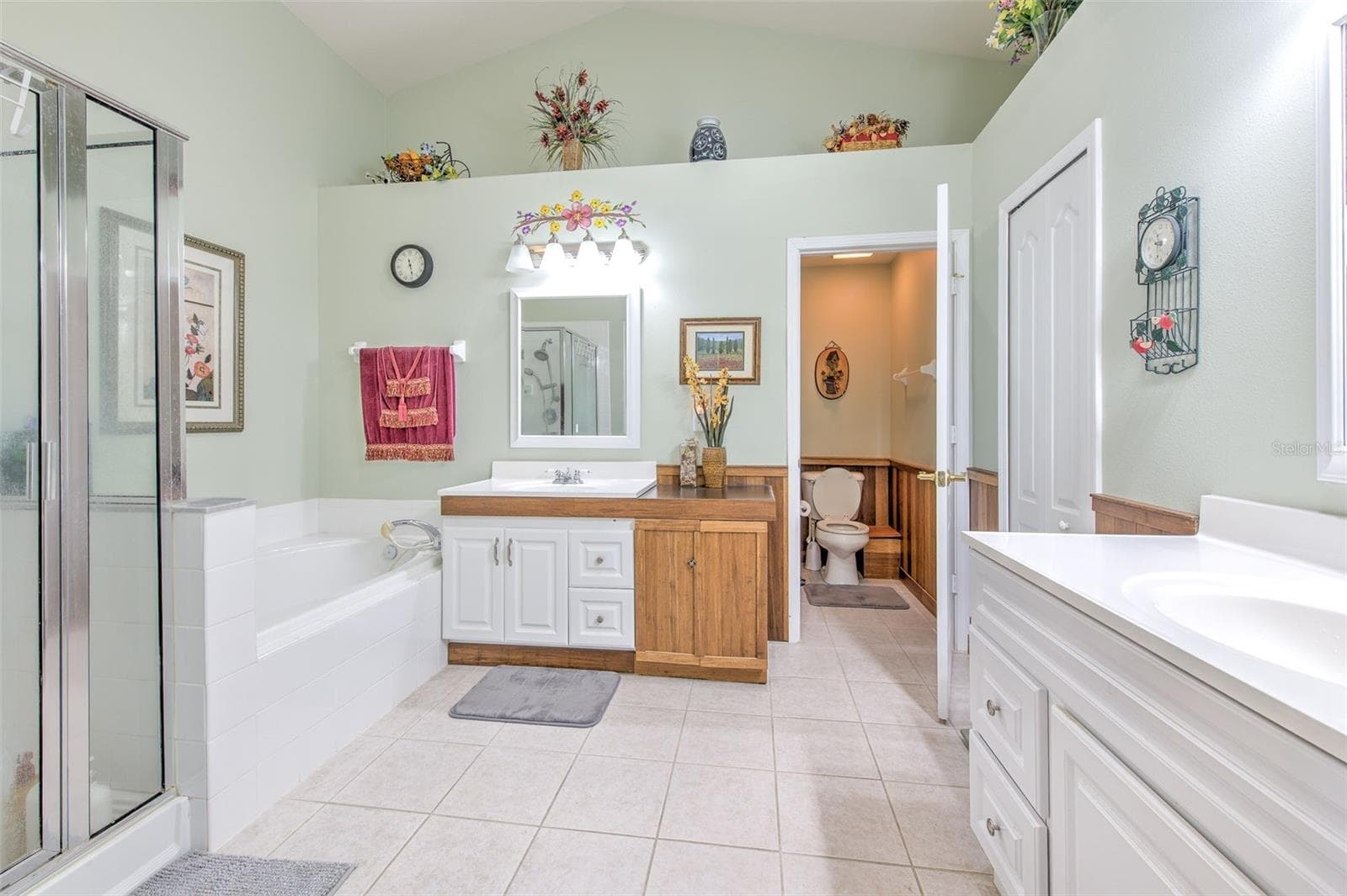 Single Family Residence at 13326 EVENING SUNSET LN, RIVERVIEW, photo 24 of 52