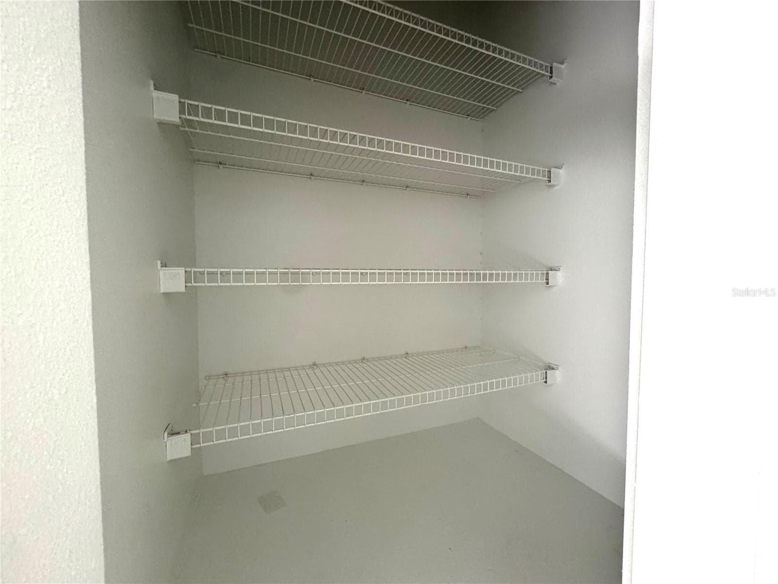 Additional closet in master bedroom - 2432 LAKE WOODBERRY CIR, BRANDON